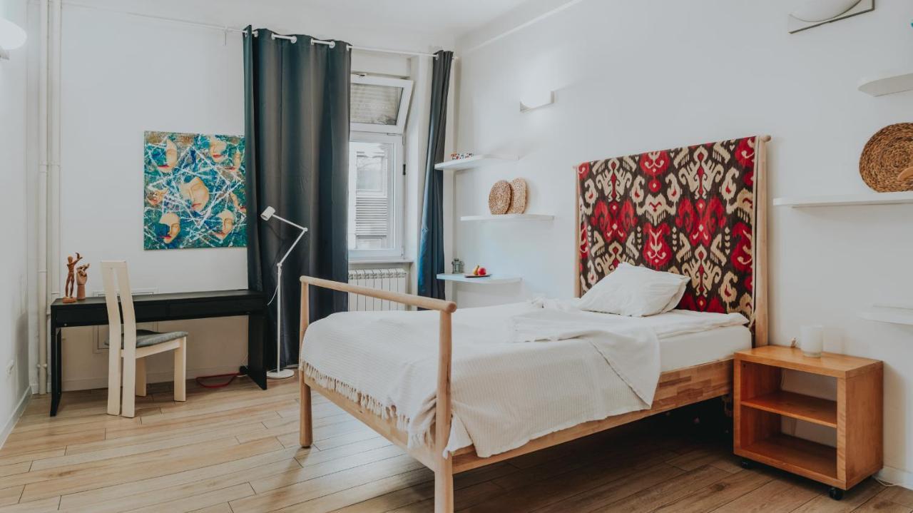 Salon Apartment In Dorcol Historical Belgrado Exterior foto