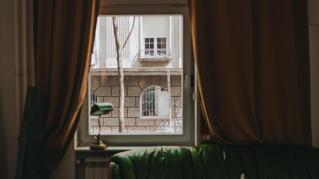 Salon Apartment In Dorcol Historical Belgrado Exterior foto