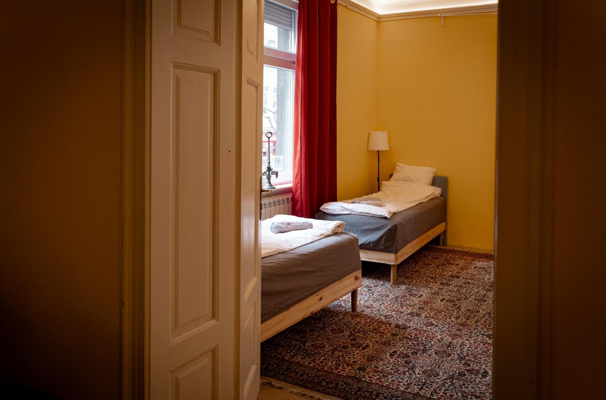 Salon Apartment In Dorcol Historical Belgrado Exterior foto